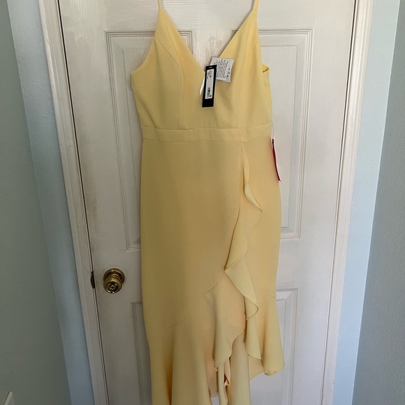 Yellow Dress - Picture 3 of 5